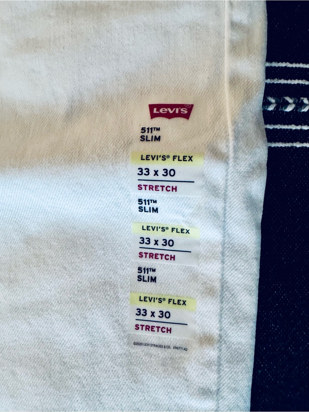Levi's White Slim 511 Stretch Jeans size 33 X 30 - Picture 2 of 4